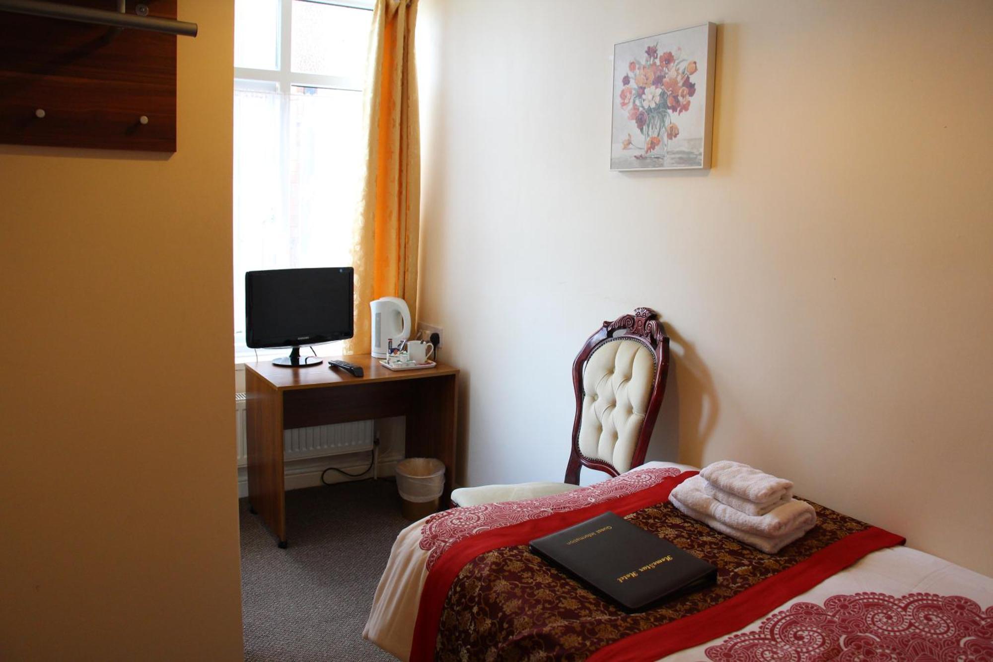 The Homestar Skegness Room photo